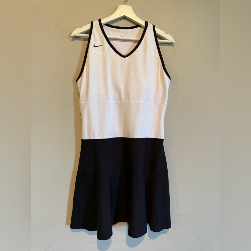 Nike Girls Fit Dry Racer Back Power Sports Dress White/Black Athletic L 12/14